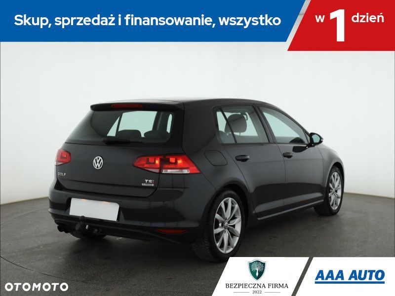 Volkswagen Golf - 7