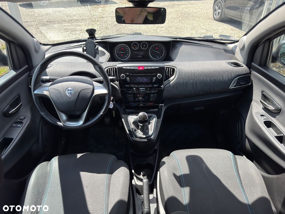 Lancia Ypsilon 1.2 8V Elefantino S&S - 21