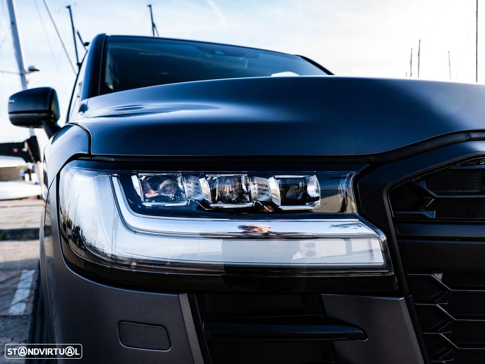 Toyota Land Cruiser - 32