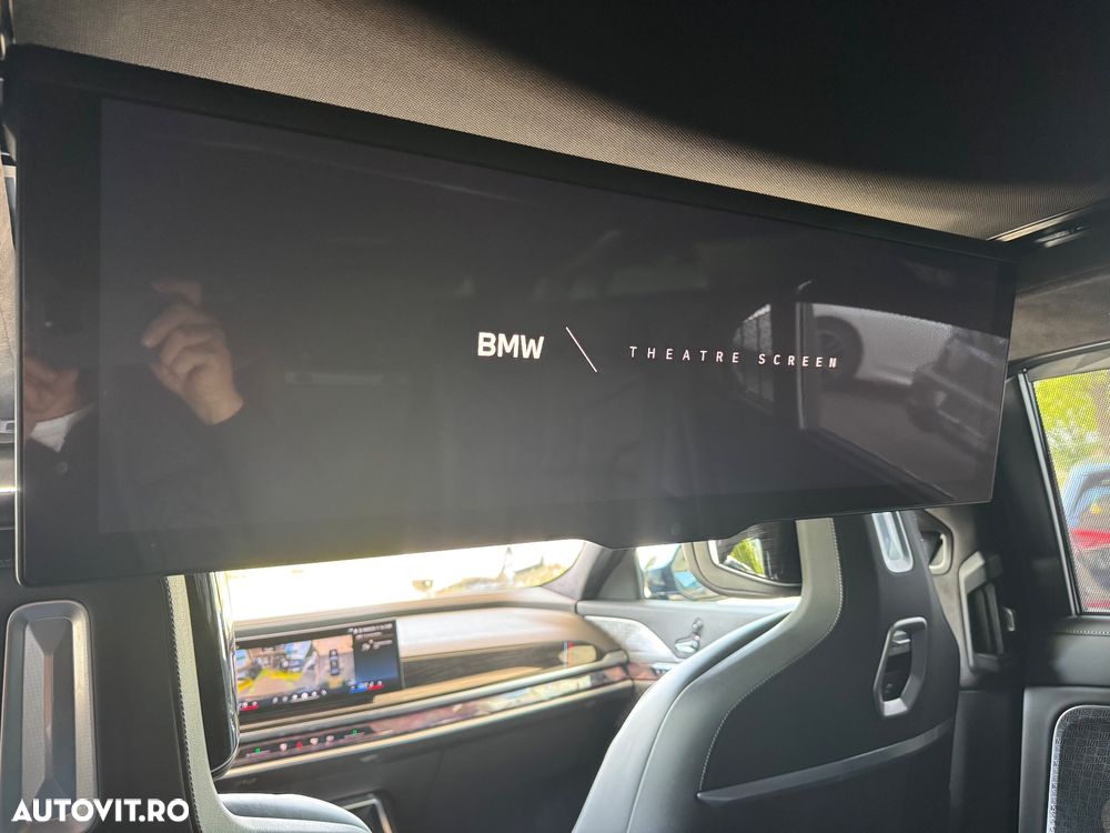 BMW Seria 7 740d xDrive MHEV - 10