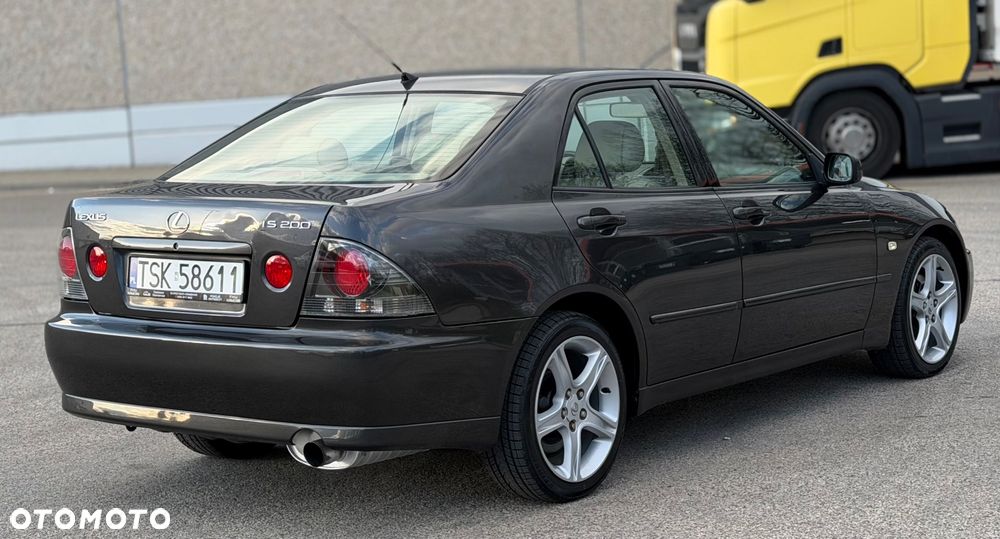 Lexus IS 200 Prestige - 2