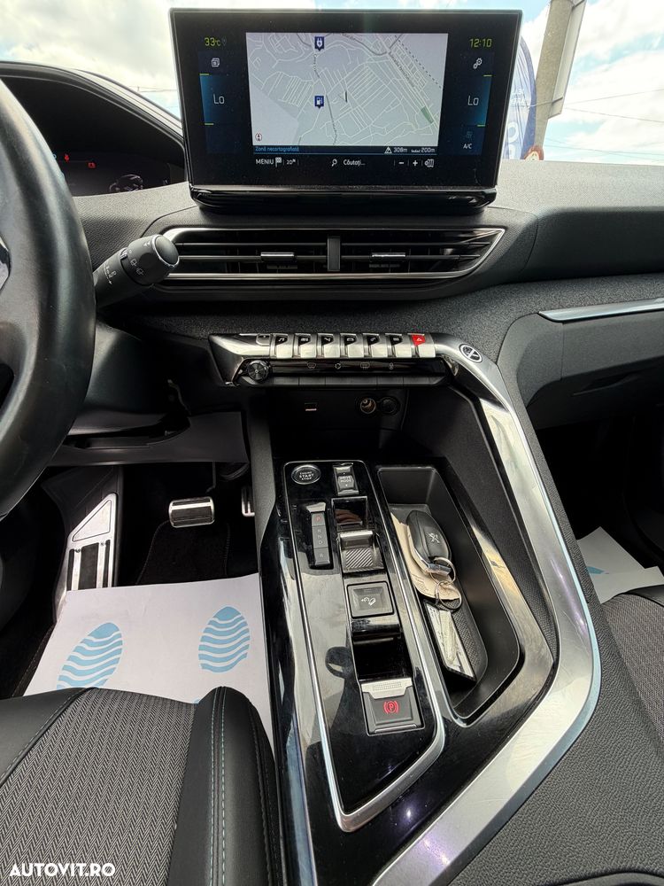 Peugeot 3008 PHEV EAT8 4X4 GT Pack - 24