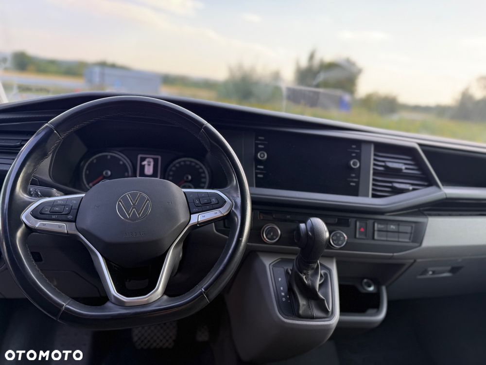 Volkswagen Transporter T6.1 150 km 29 tyś km automat hak - 20