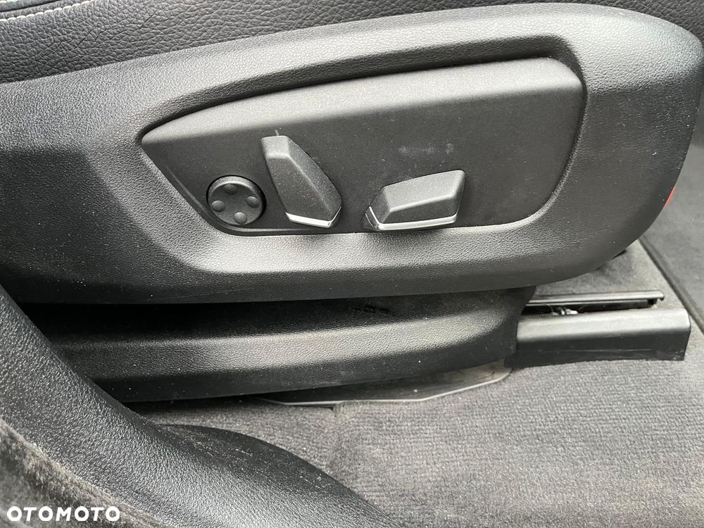 BMW X5 xDrive25d - 28