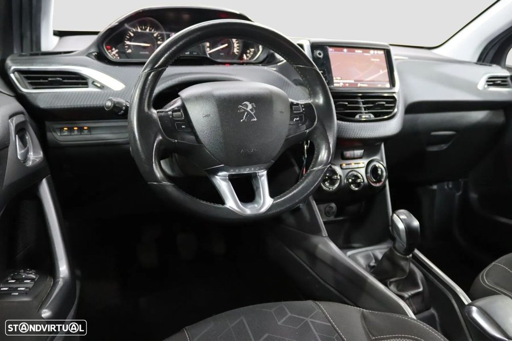 Peugeot 2008 PureTech 82 Active - 4