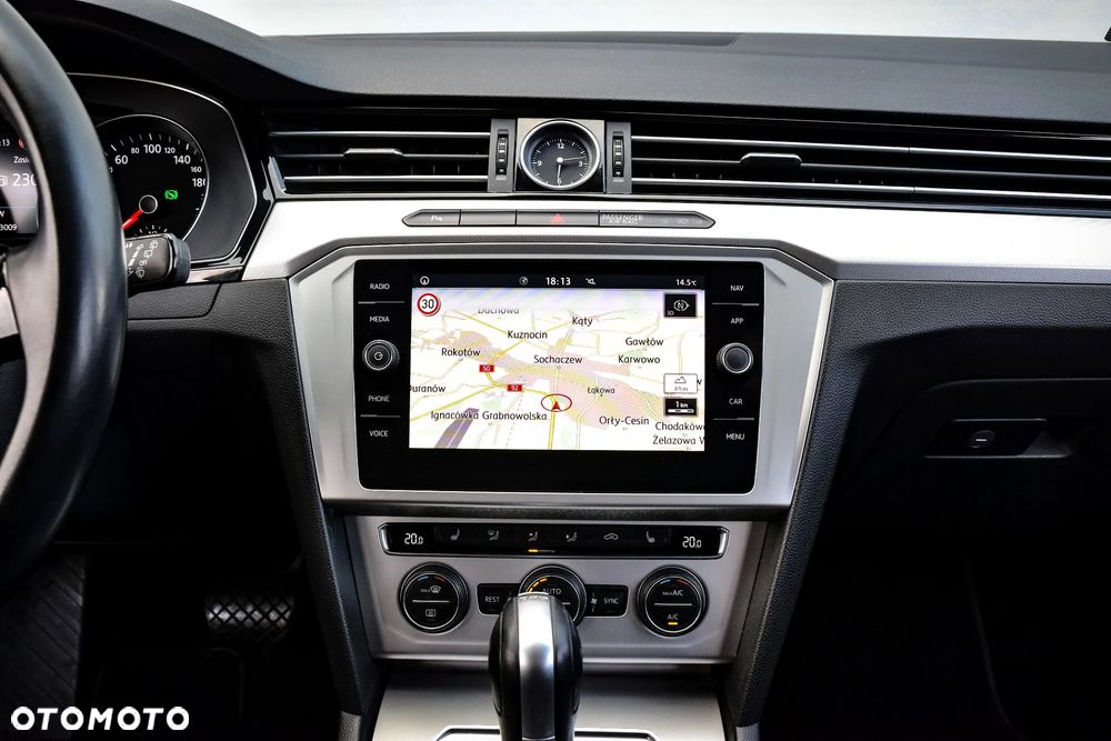 Volkswagen Passat 1.5 TSI EVO Elegance DSG - 28