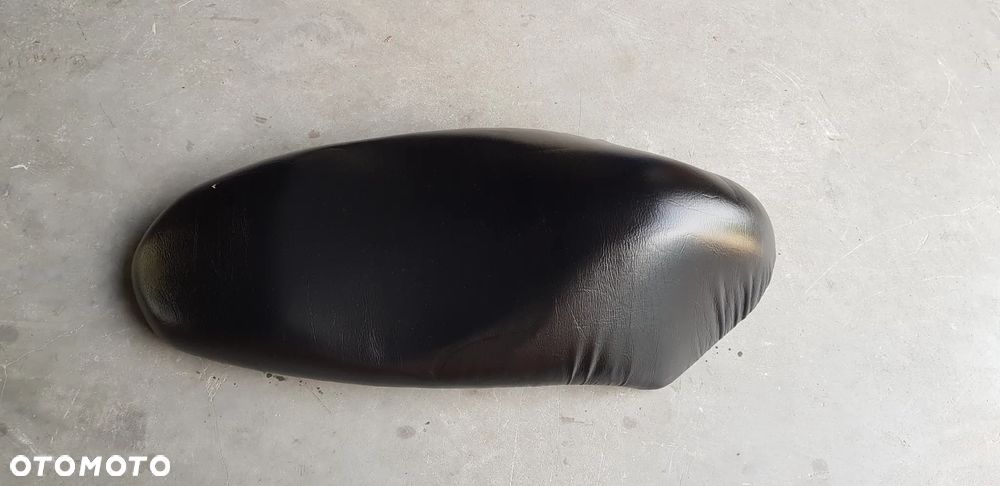 PEUGEOT KISBEE 50 KANAPA SIEDZENIE - 1