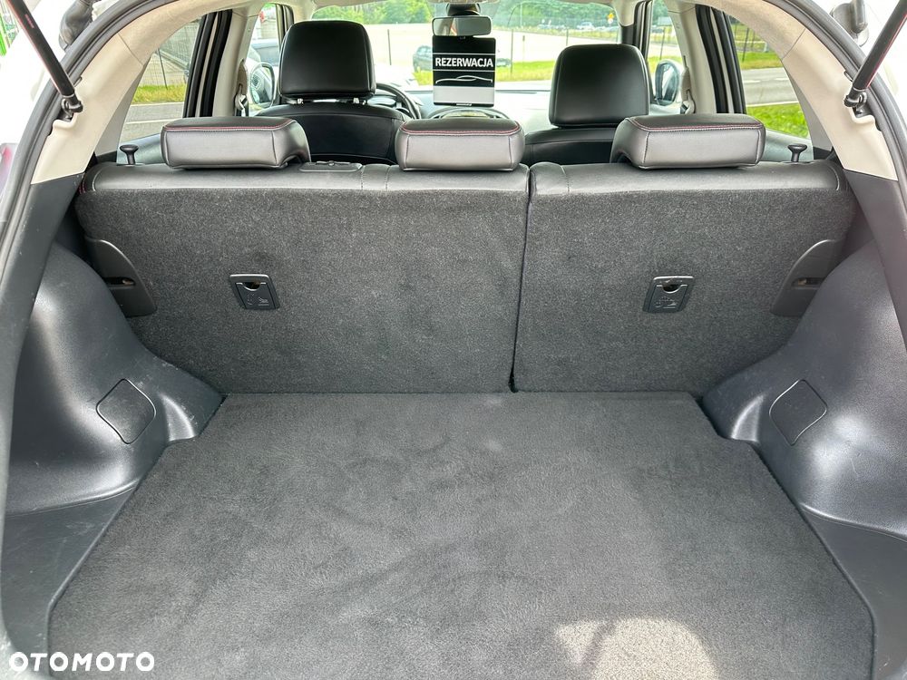 Nissan Juke 1.6 T Tekna - 23