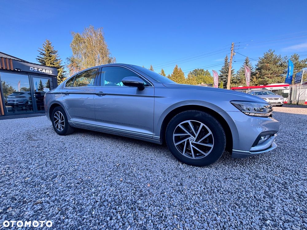 Volkswagen Passat 2.0 TDI BMT Trendline - 4