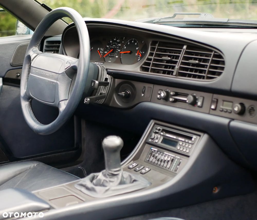 Porsche 944 3.0 S2 - 11