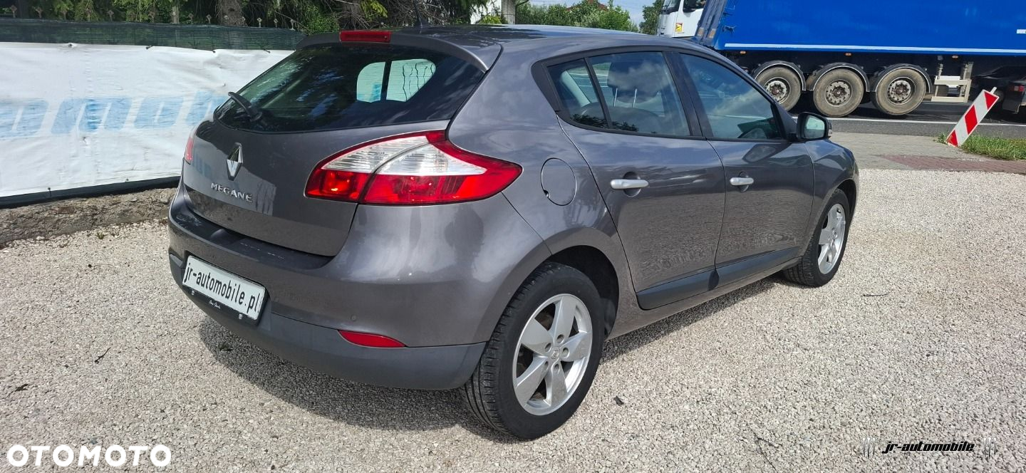 Renault Megane 2.0 140 CVT Dynamique - 2