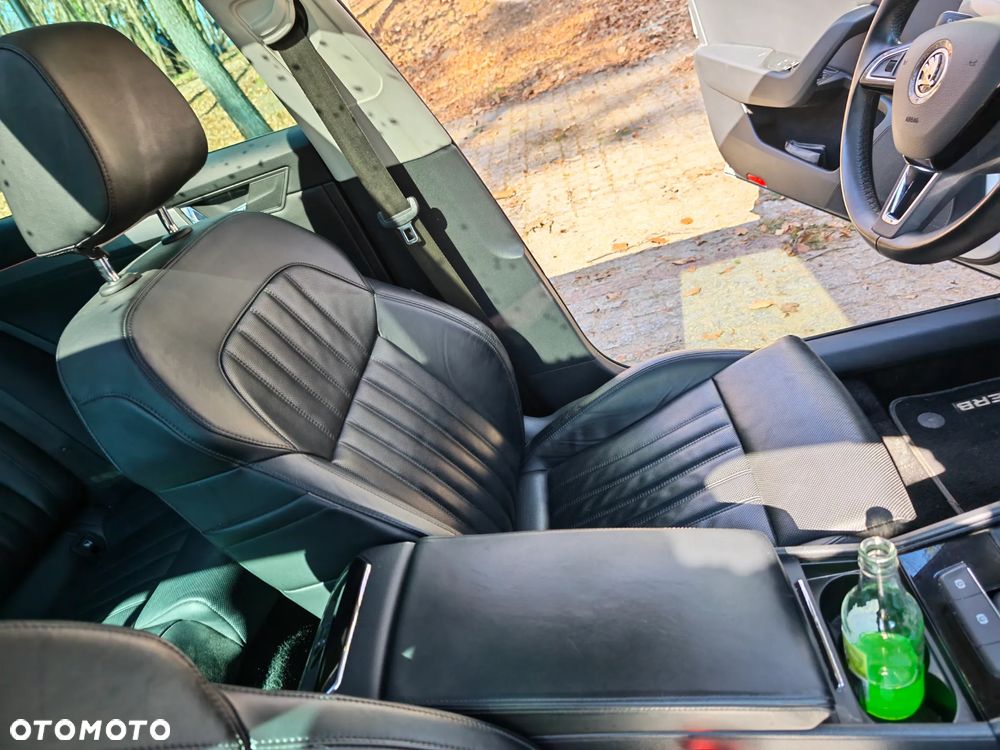 Skoda Superb 2.0 TDI Ambition DSG - 23