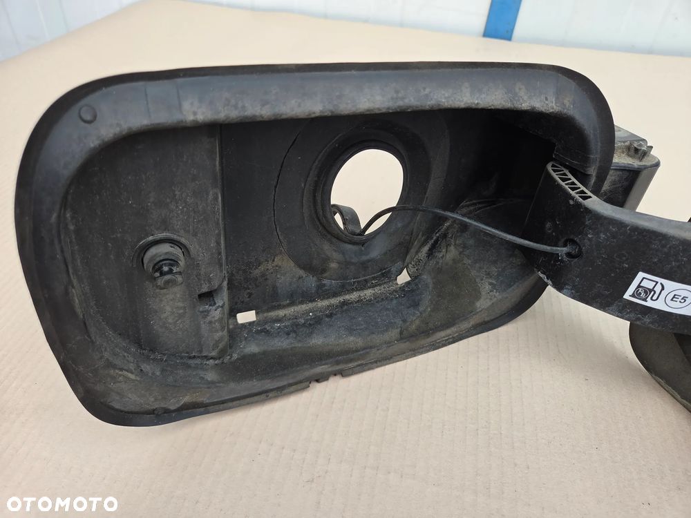 Klapka wlewu paliwa Citroen C5X 1.6 Hybryda  9838897080 - 4