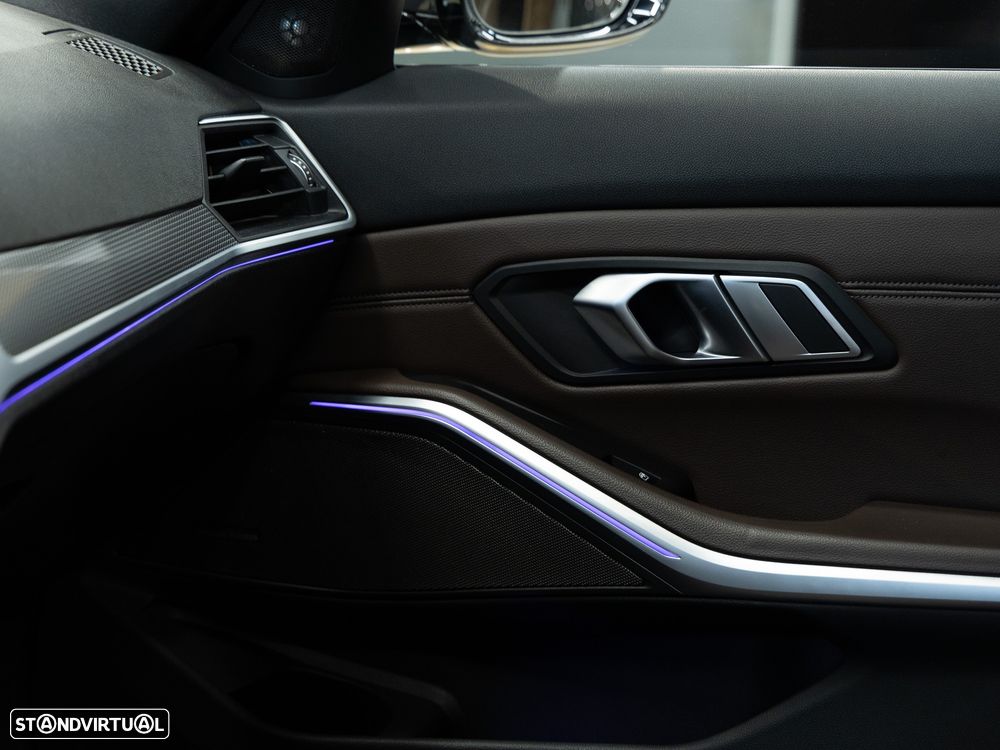 BMW 320 d Pack M Shadow Auto - 19