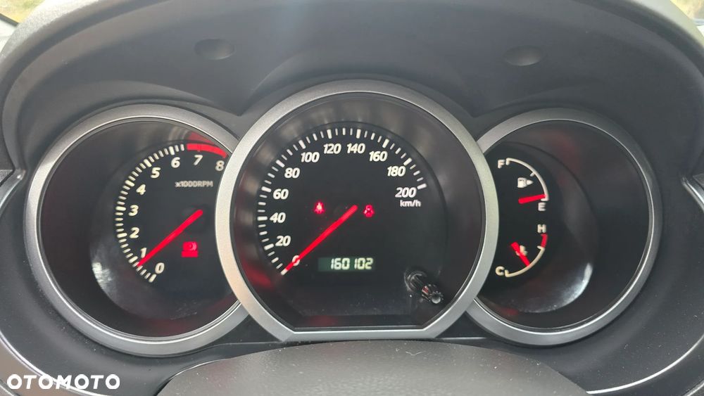 Suzuki Grand Vitara 1.6 - 12