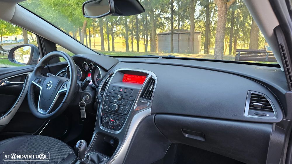 Opel Astra 1.7 CDTI Cosmo - 38