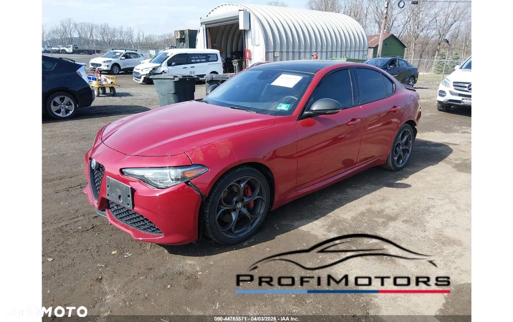 Alfa Romeo Giulia - 1