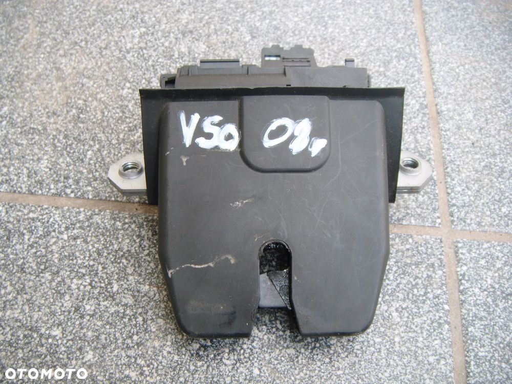volvo v50  08r kombi zamek  klapy tył - 1