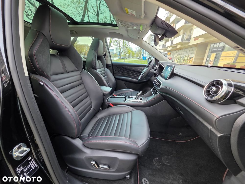 MG HS 1.5 T-GDI Exclusive DCT - 36