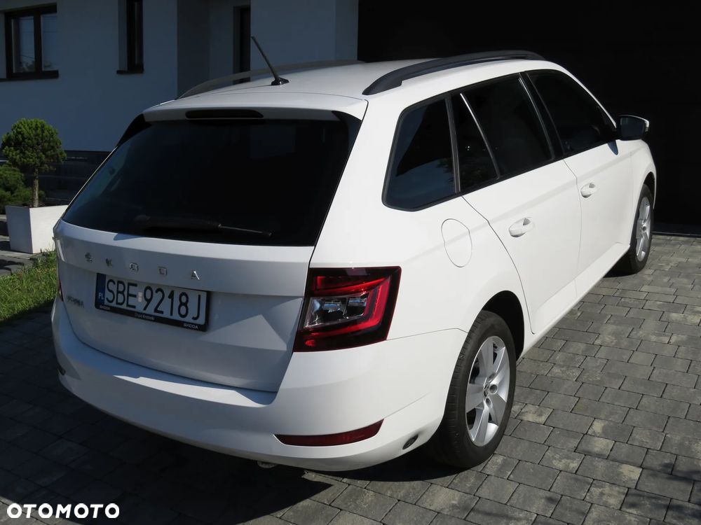 Skoda Fabia 1.0 Ambition Plus - 4
