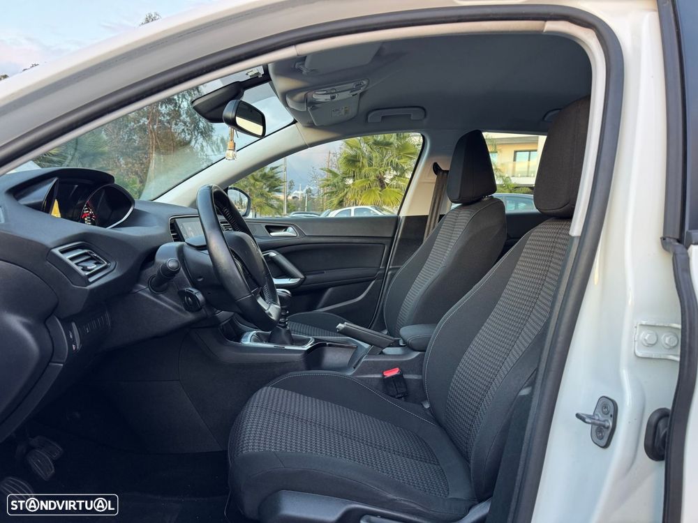 Peugeot 308 1.5 BlueHDi Business Line - 20