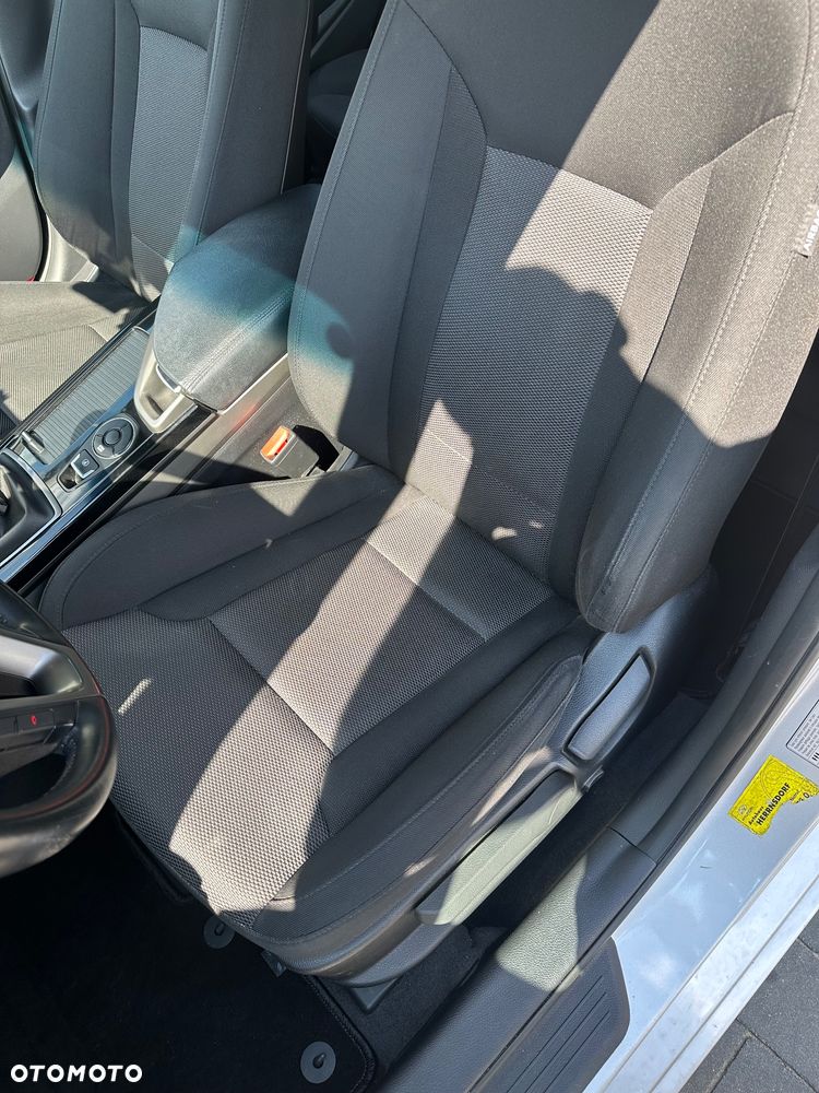 Hyundai i40 1.6 GDI Comfort - 17