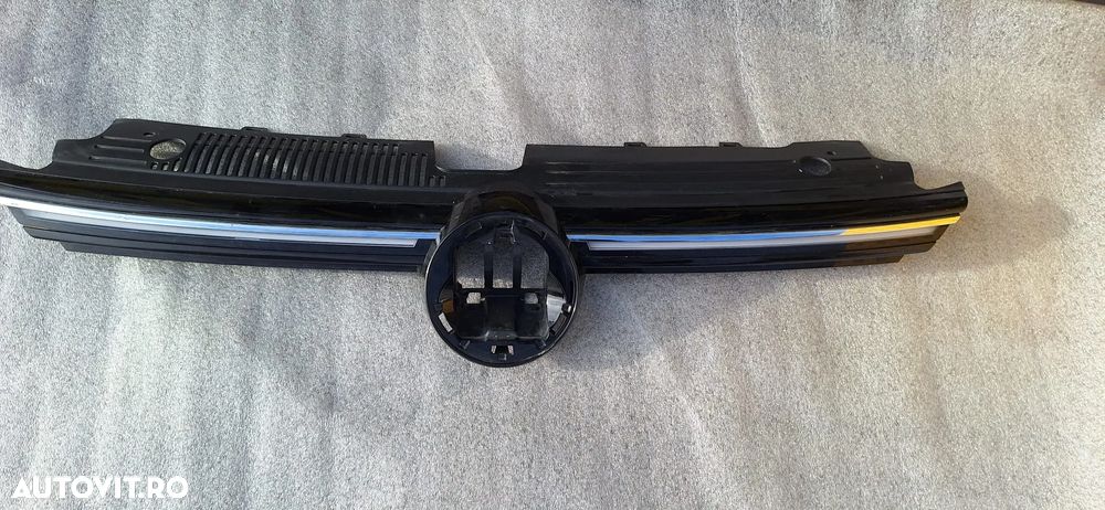 GRILA LED VW GOLF 8 R - 3