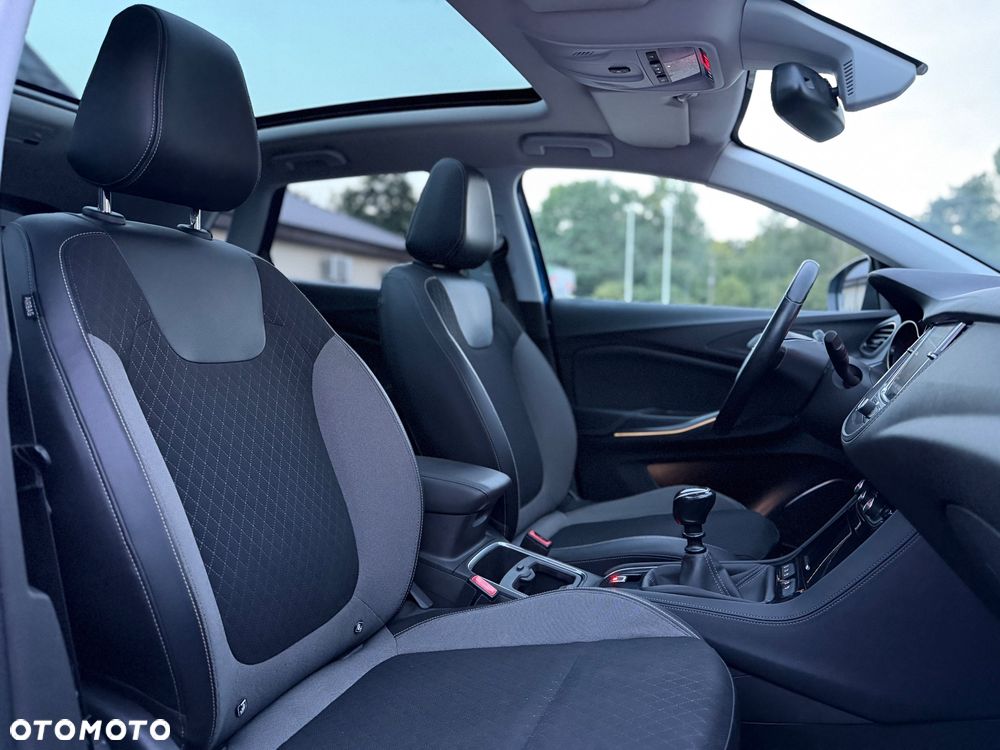 Opel Grandland X 1.6 D Start/Stop Business INNOVATION - 34