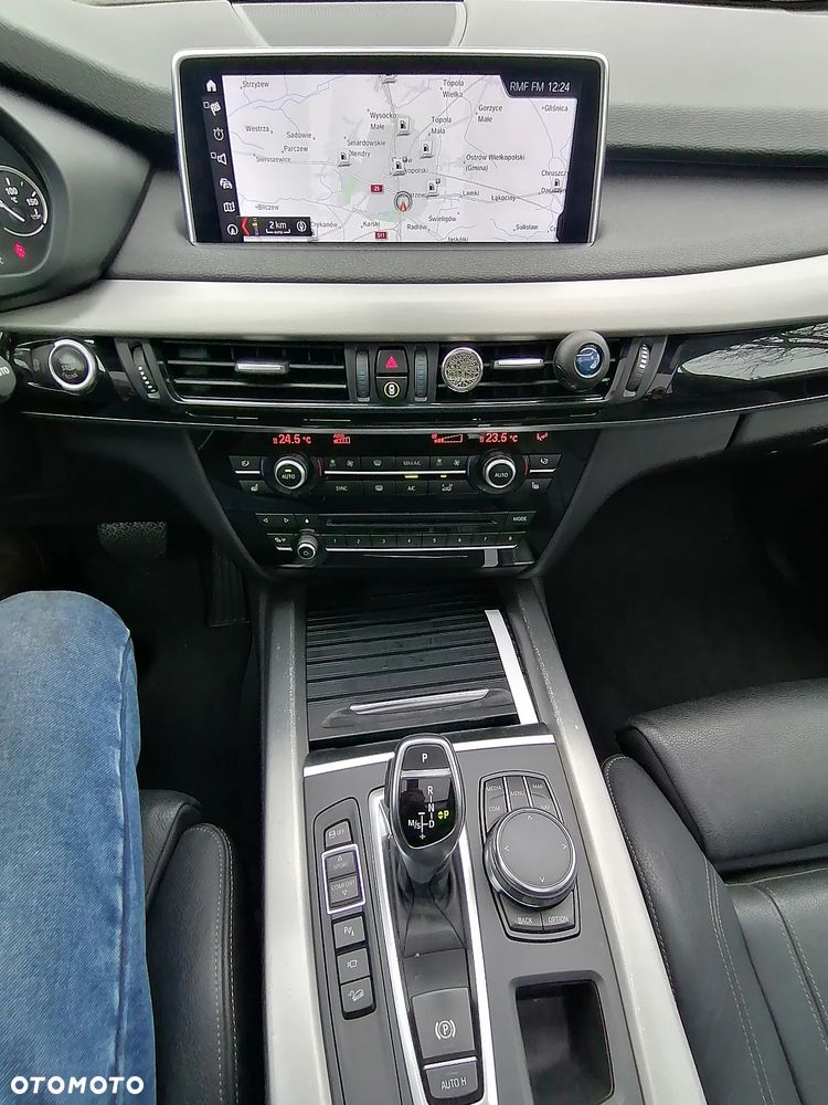 BMW X5 xDrive25d - 39