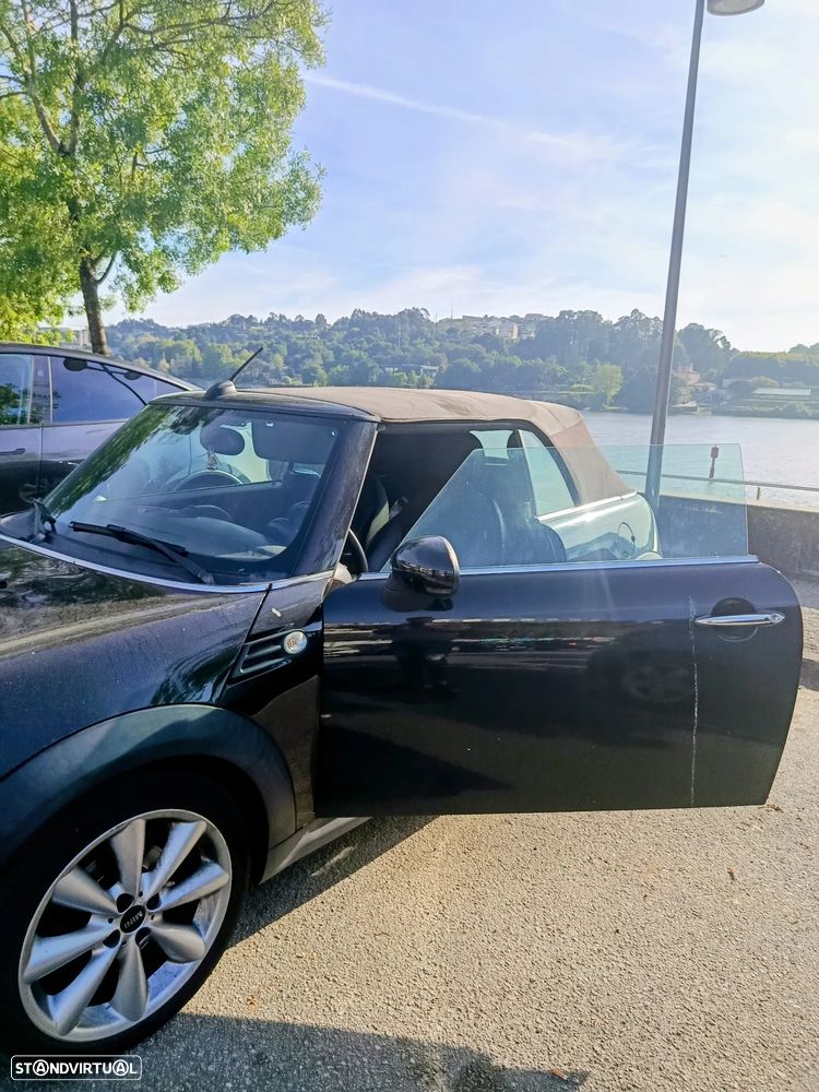 MINI 3 Portas Cooper D - 2