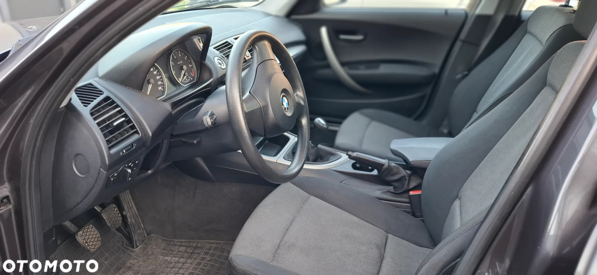 BMW Seria 1 116i - 6