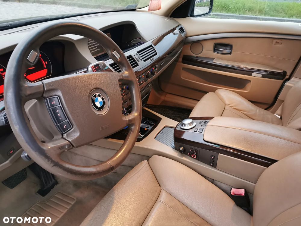 BMW Seria 7 - 15