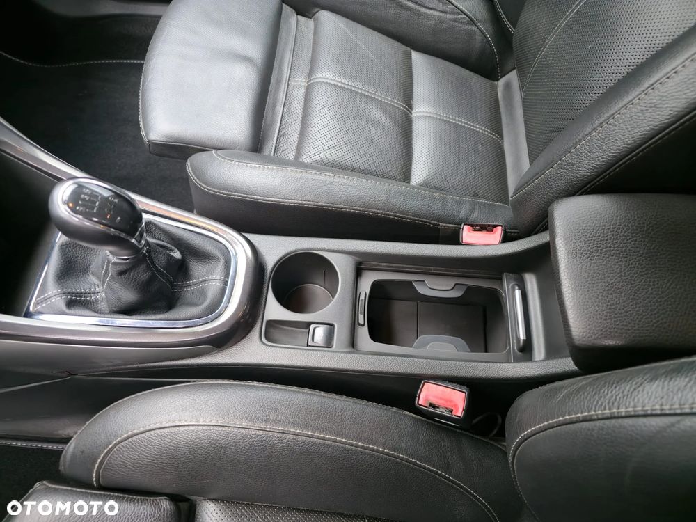 Opel Astra - 24