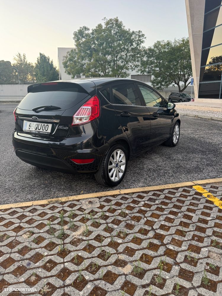 Ford Fiesta 1.5 TDCi Titanium - 4