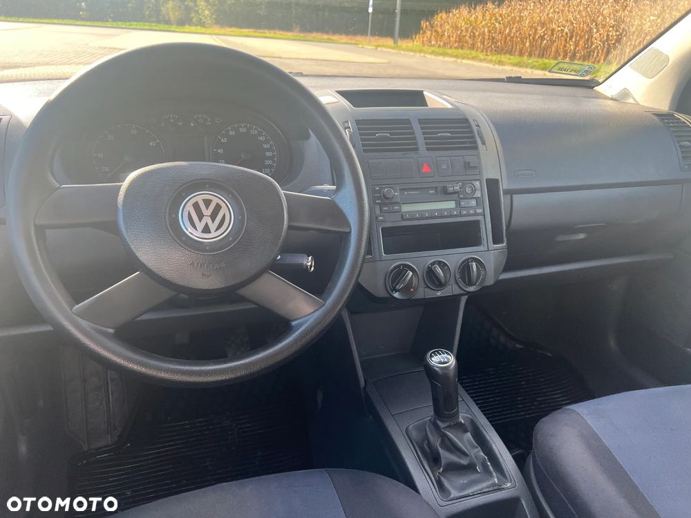 Volkswagen Polo - 17