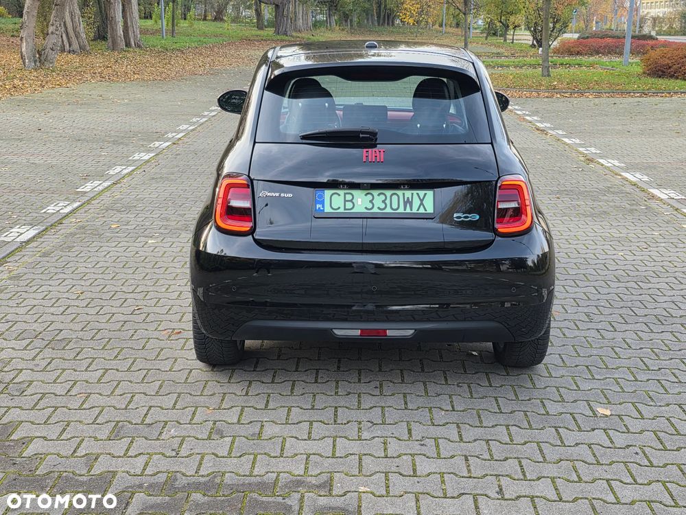 Fiat 500 42 kWh (RED) - 11