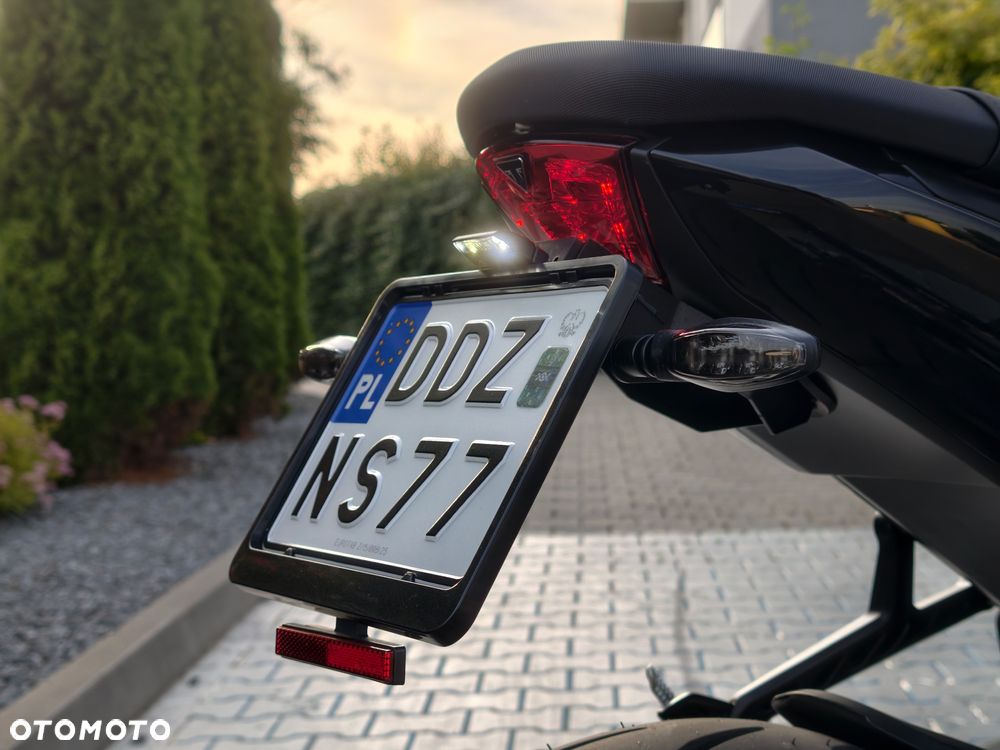Triumph Daytona - 10