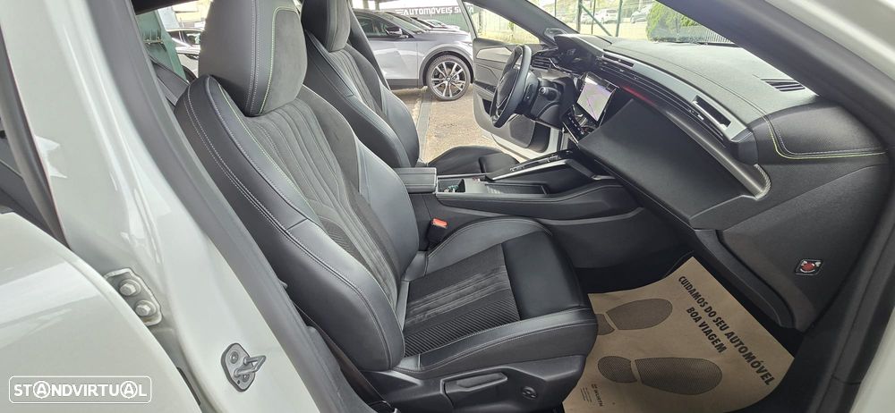Peugeot 308 1.2 PureTech GT Pack EAT8 - 31