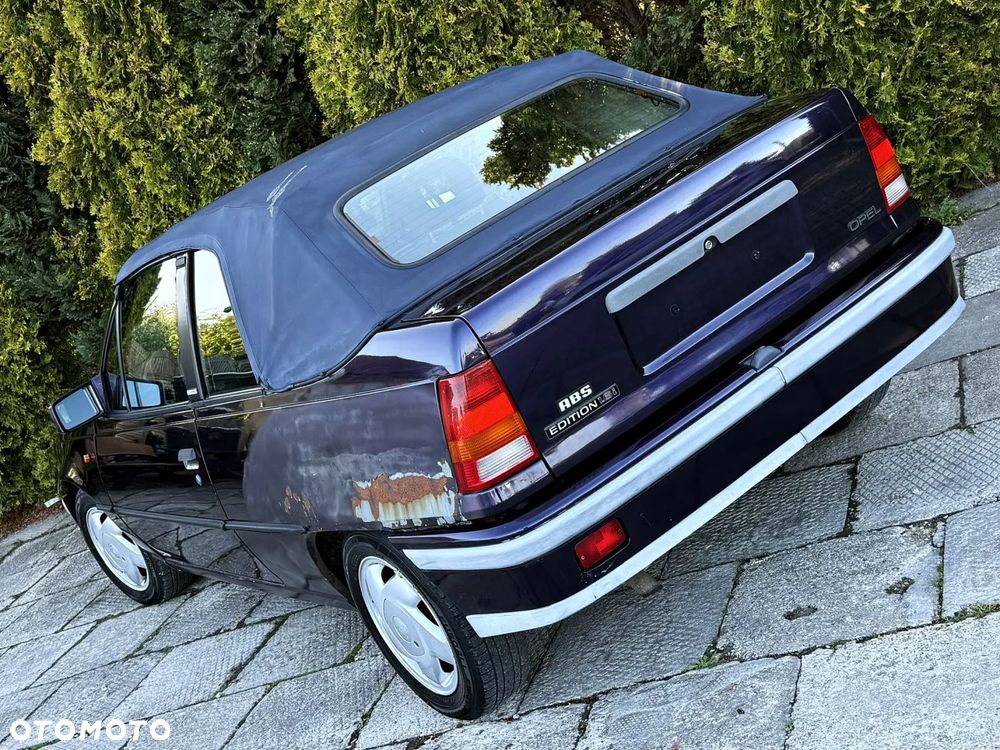 Opel Kadett E Cabriolet 1.6 - 18
