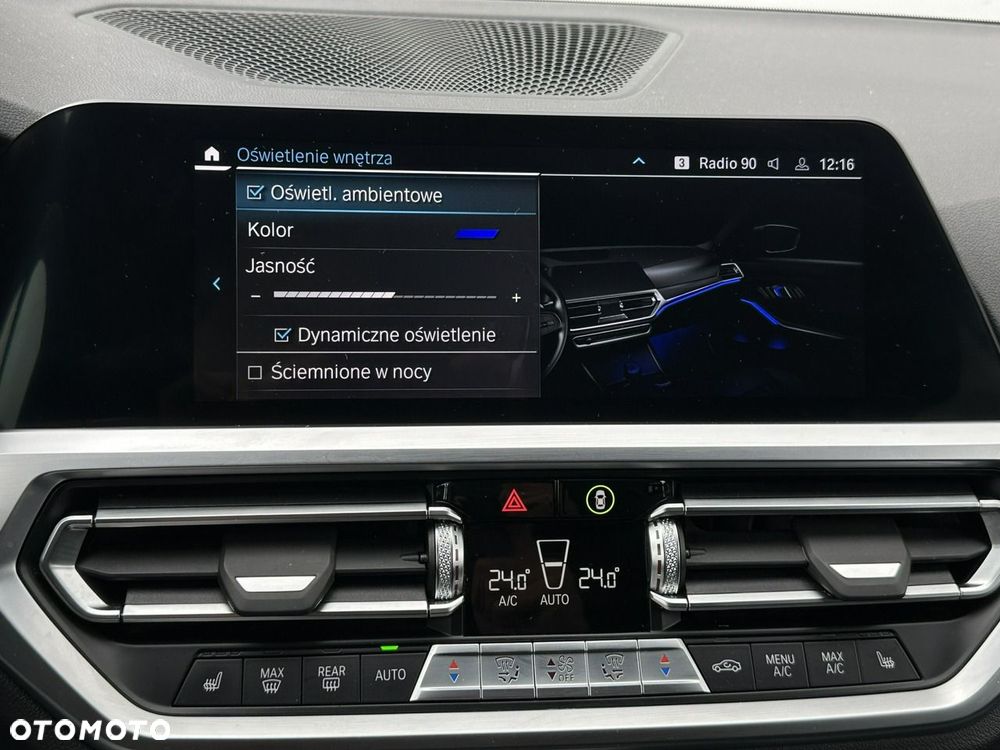 BMW Seria 3 330e PHEV M Sport - 32