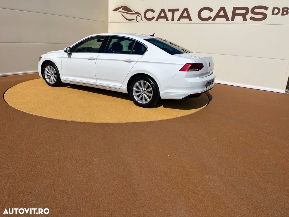 Volkswagen Passat - 9