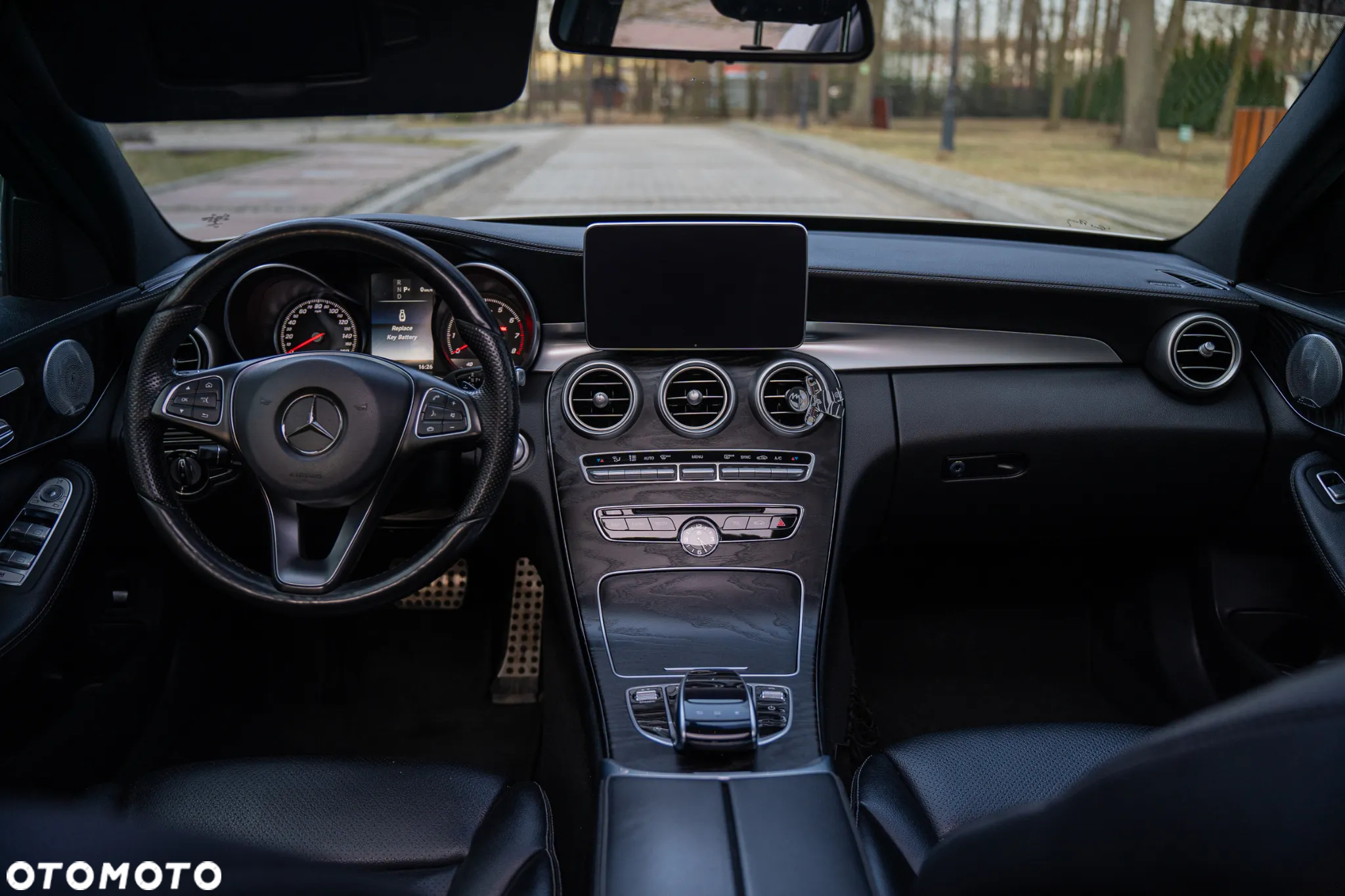 Mercedes-Benz Klasa C 300 7G-TRONIC - 15