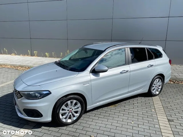 Fiat Tipo 1.4 T-Jet Easy - 2