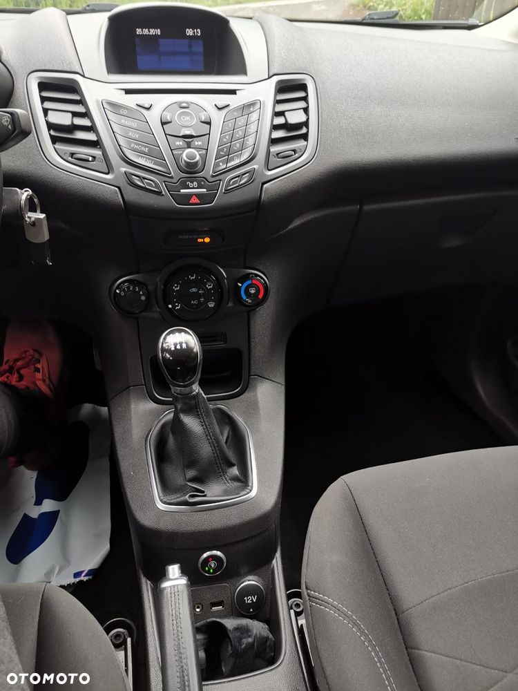 Ford Fiesta 1.4 Titanium EU5 - 13