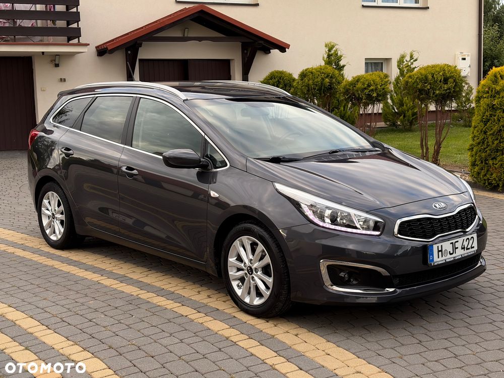 Kia Ceed 1.6 CRDi 136 ISG Platinum Edition - 3