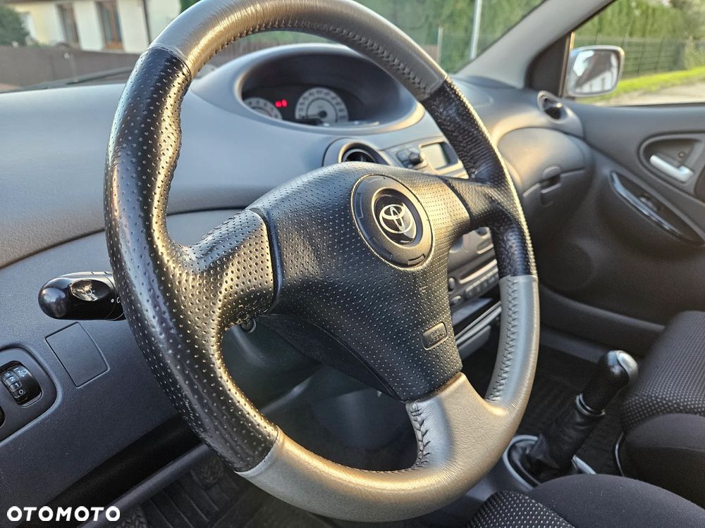 Toyota Yaris 1.5 TSport - 12