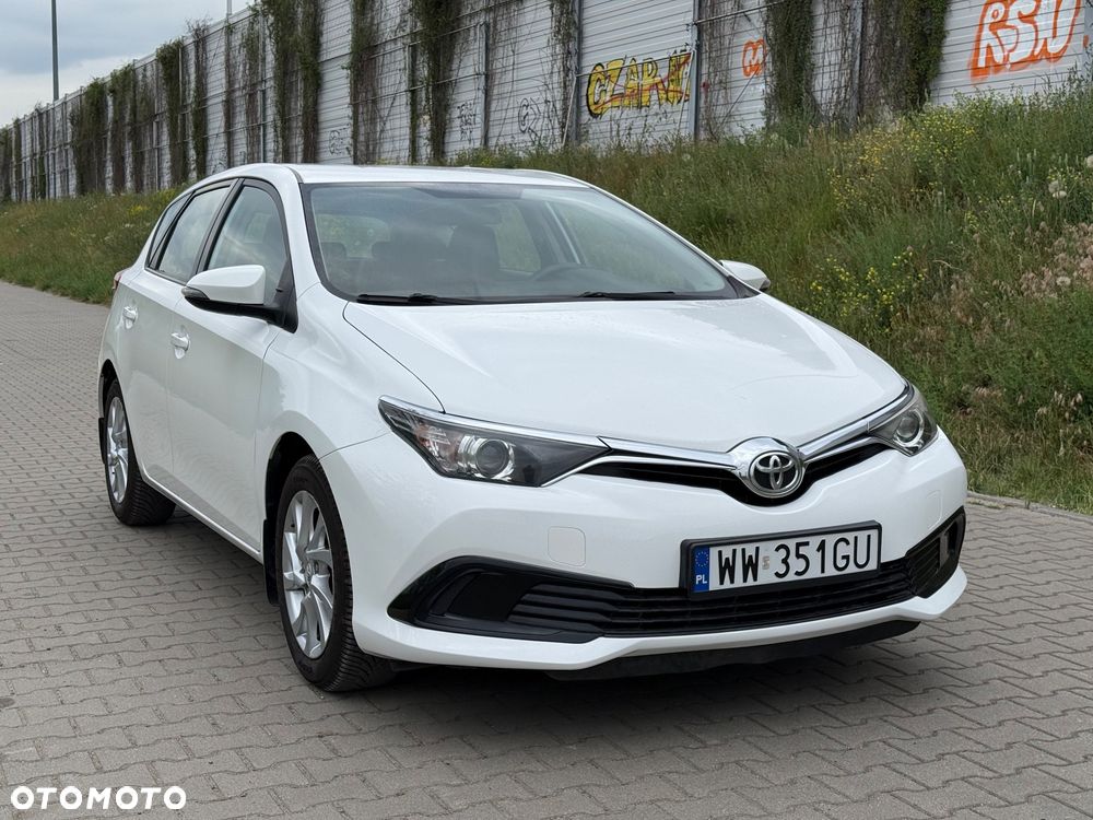 Toyota Auris 1.33 VVT-i Active - 4