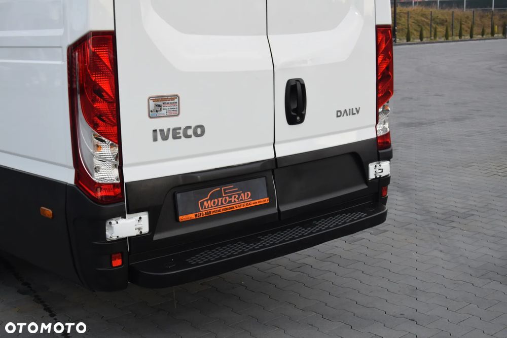 Iveco DAILY MAXI 35S14 / 2.3 - 140 KM / AUTOMAT HI-MATIC / NOWY MODEL / 3 OSOBY / DOSTAWCZE / BLASZAK / KAMERA COFANIA / TEMPOMAT / KLIMA / 2022 / SERWISOWANY / SPROWADZONY Z NIEMIEC - 11