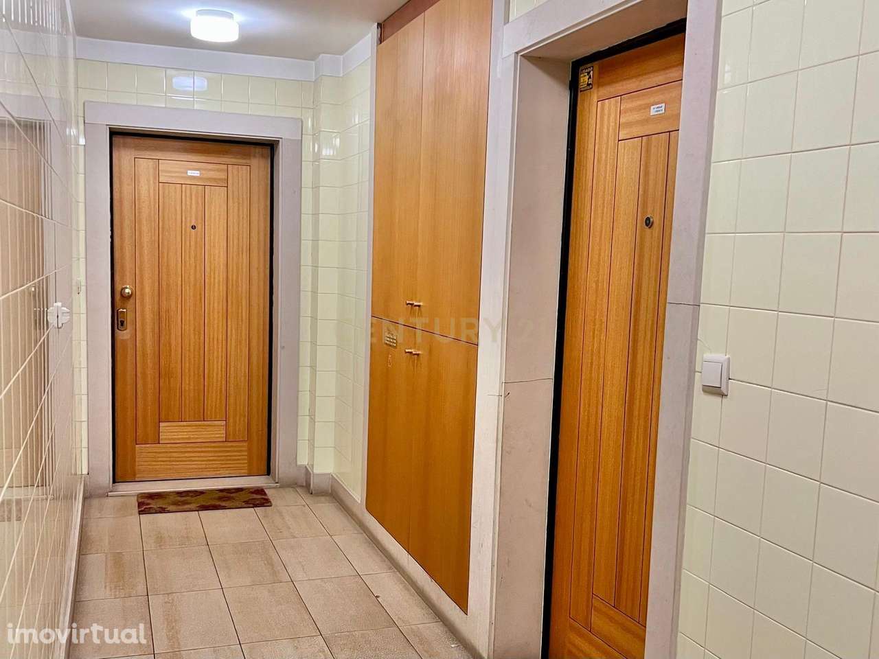 Apartamento T2 na Senhora da Hora | Junto ao Metro de Estação Senhora - Grande imagem: 2/60