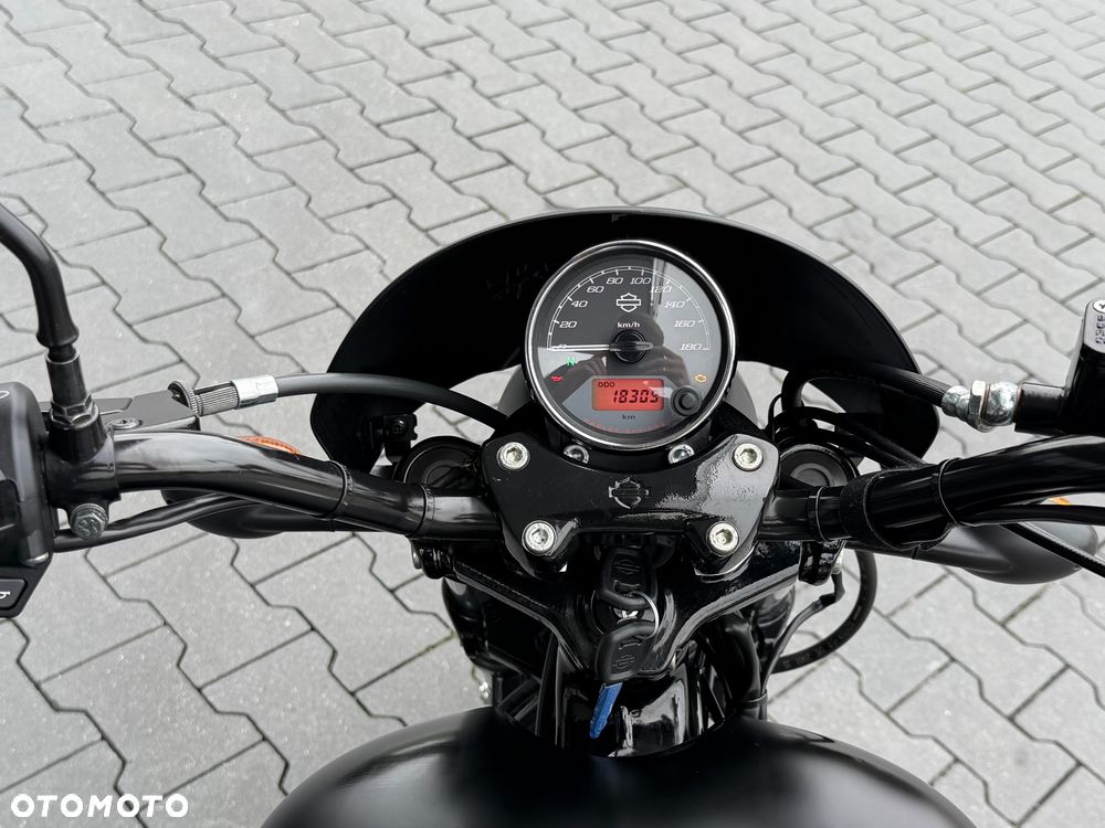 Harley-Davidson Street XG 750 - 24